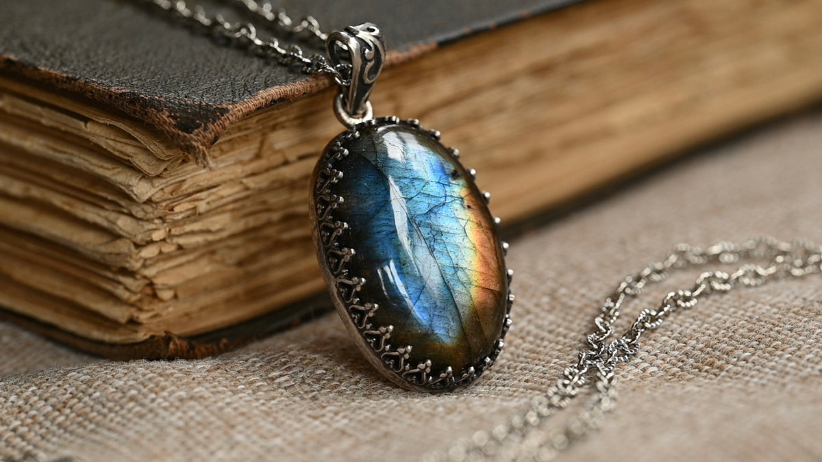 Aurora Borealis necklace #2