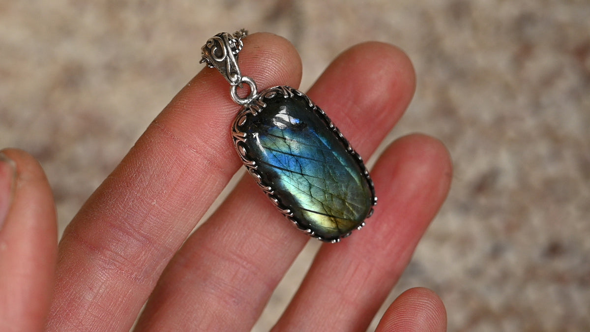 Aurora Borealis necklace #1