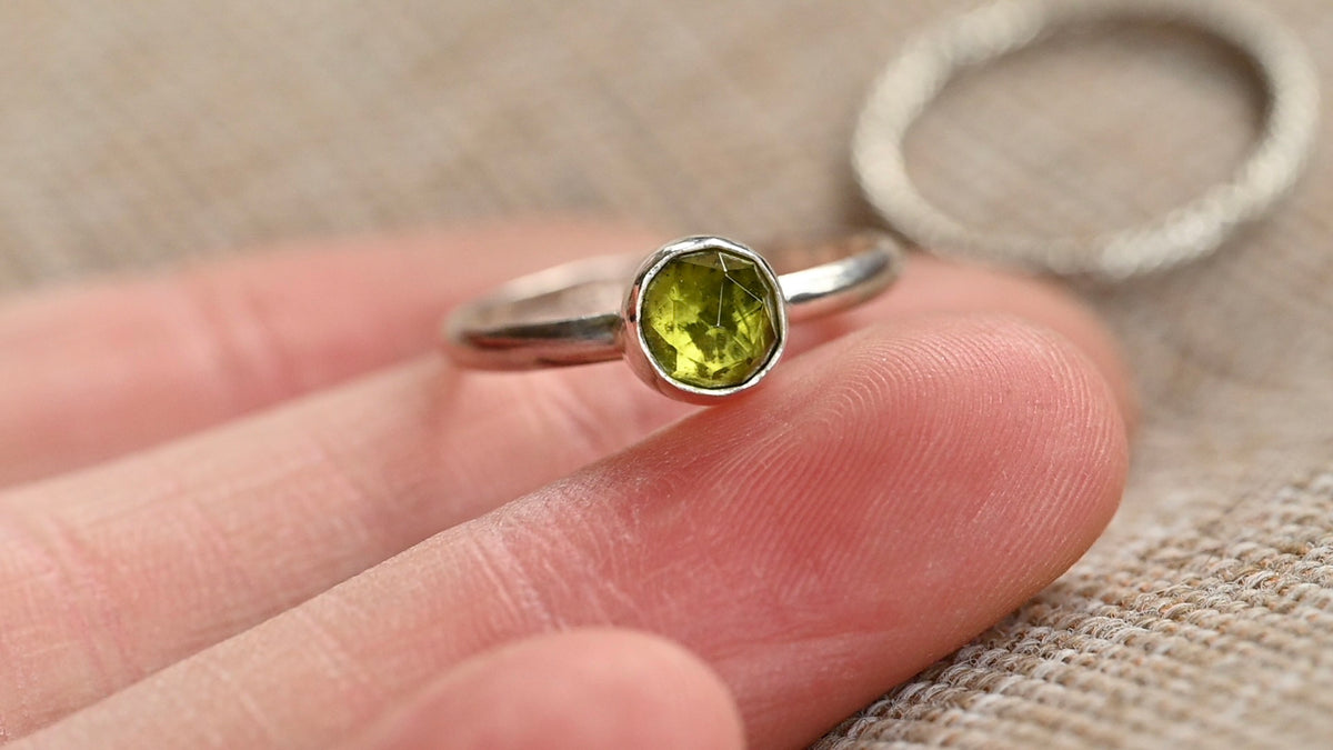 Peridot stacker ring set - size 8