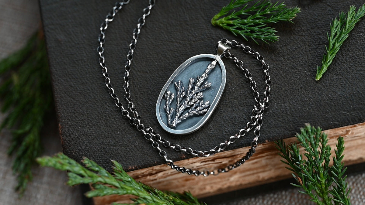 Juniper shadowbox necklace