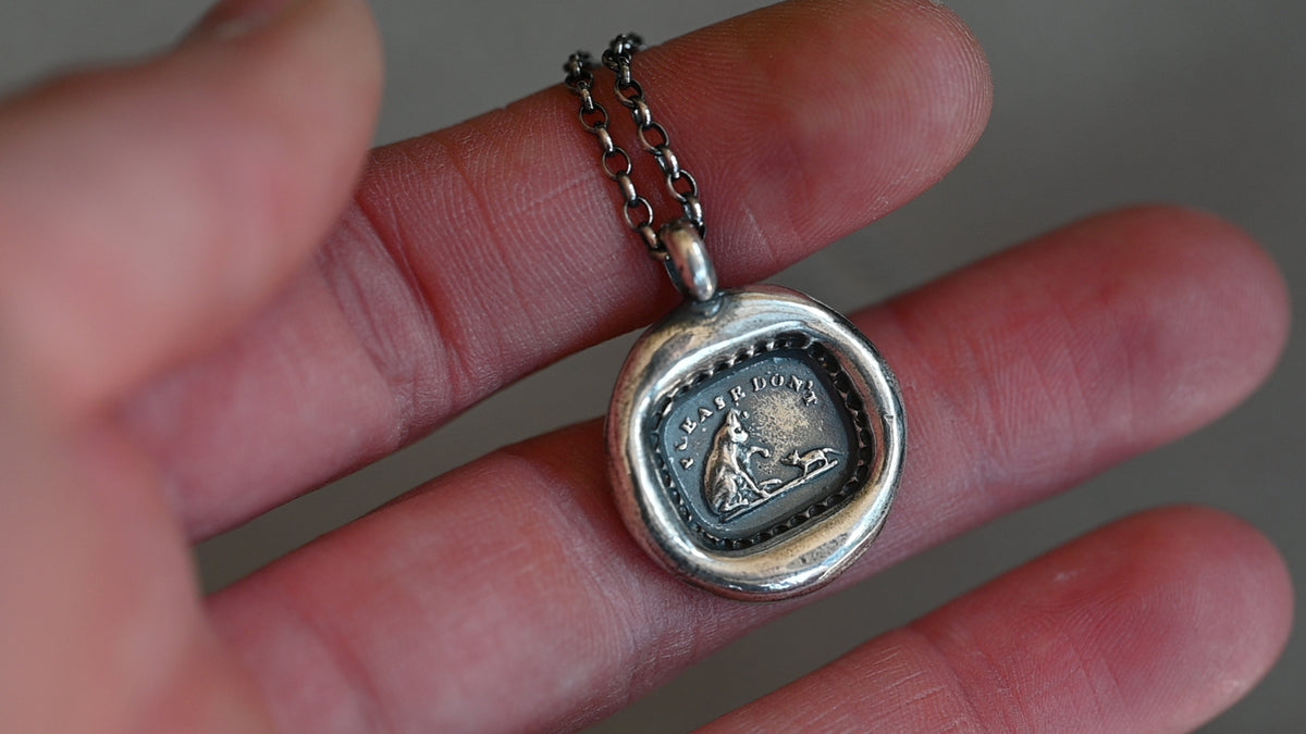 Cat and mouse seal necklace
