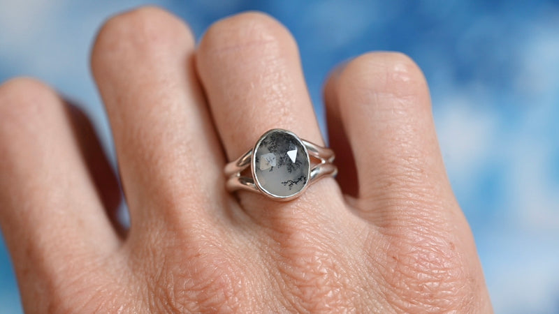 Dendritic opal ring