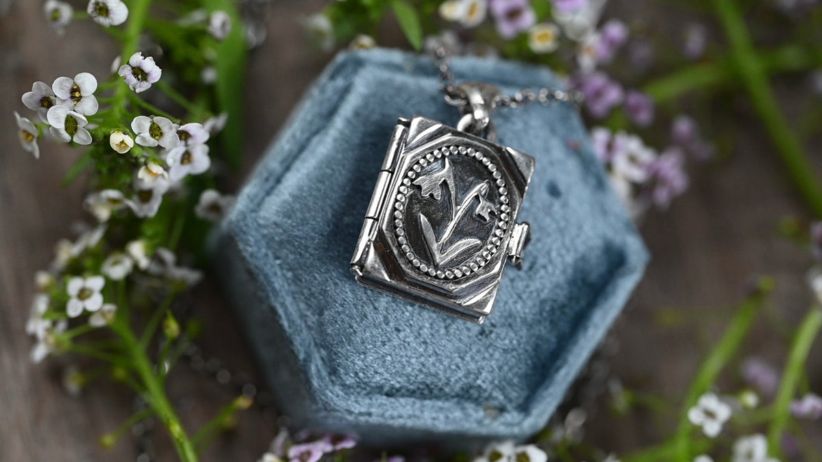Snowdrop book locket