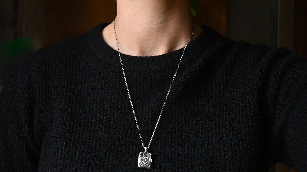 Snowdrop book locket