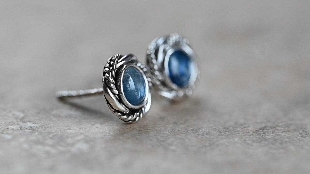 Kyanite wreath studs