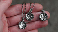Ivy quartz necklace