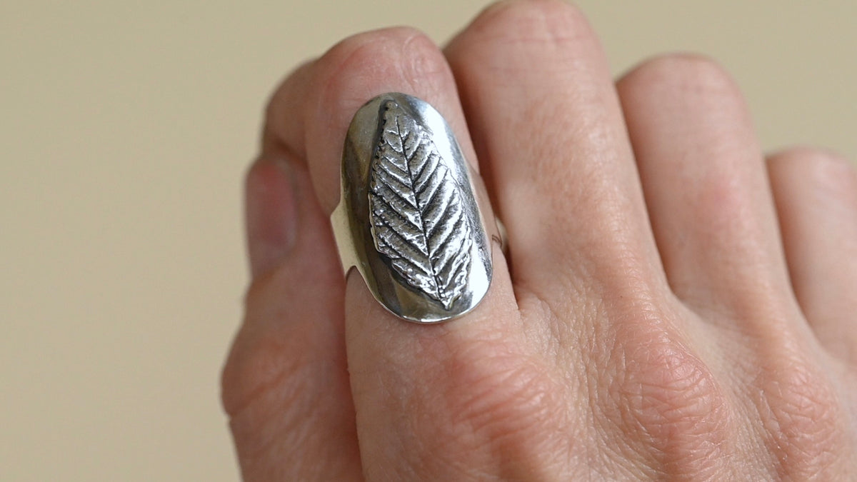 Blackberry leaf ring
