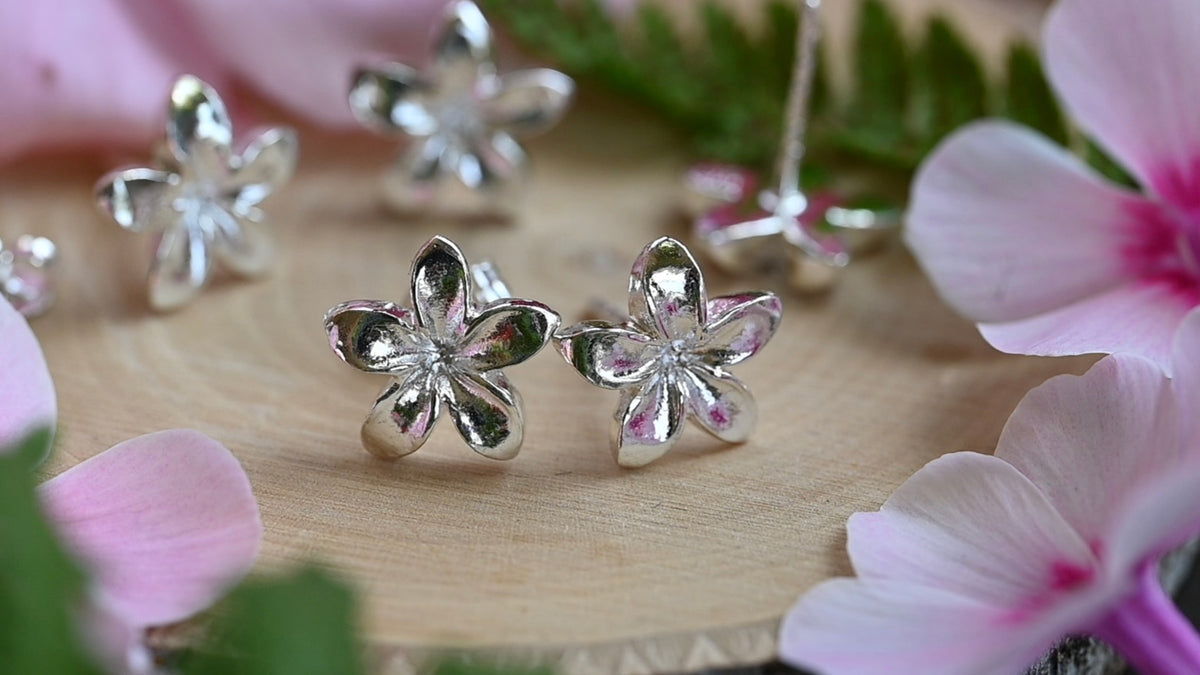 Plumeria studs