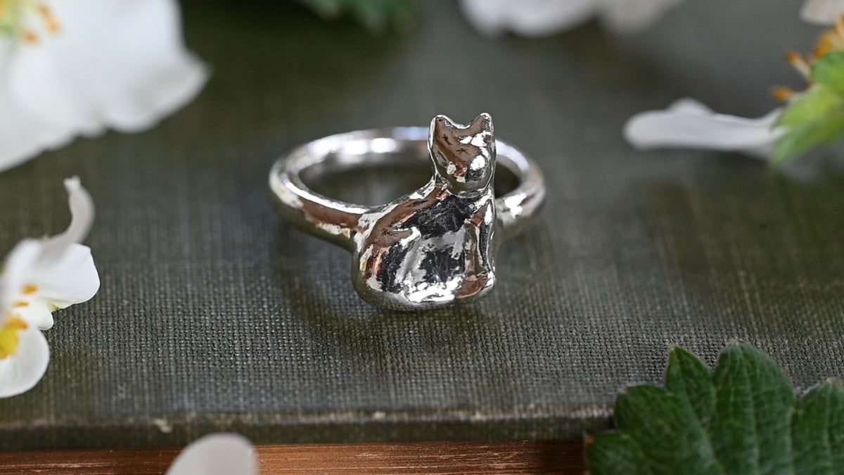 Cat ring