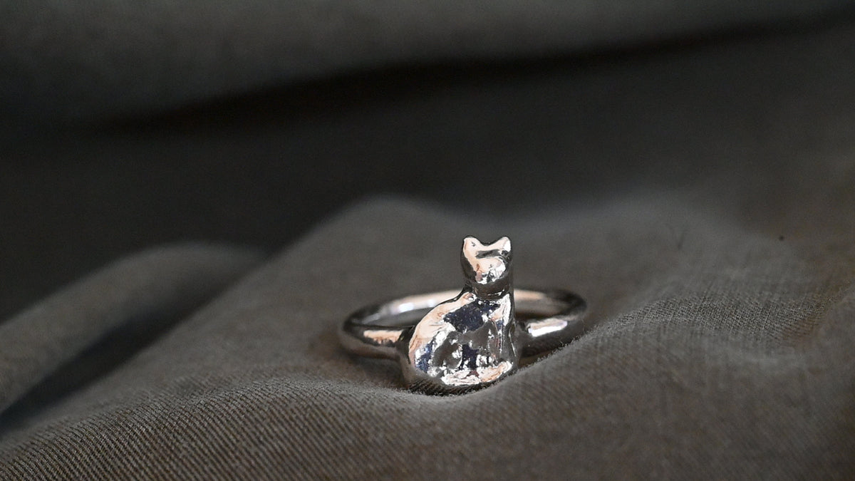 Cat ring